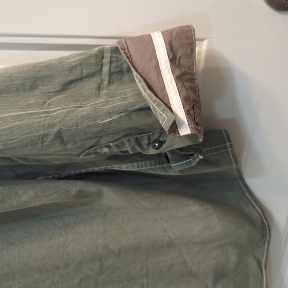 Roar Men's Shirt - Picture 9 of 9